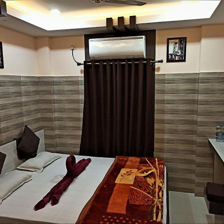 Hotel Prince B Gauháti Kültér fotó